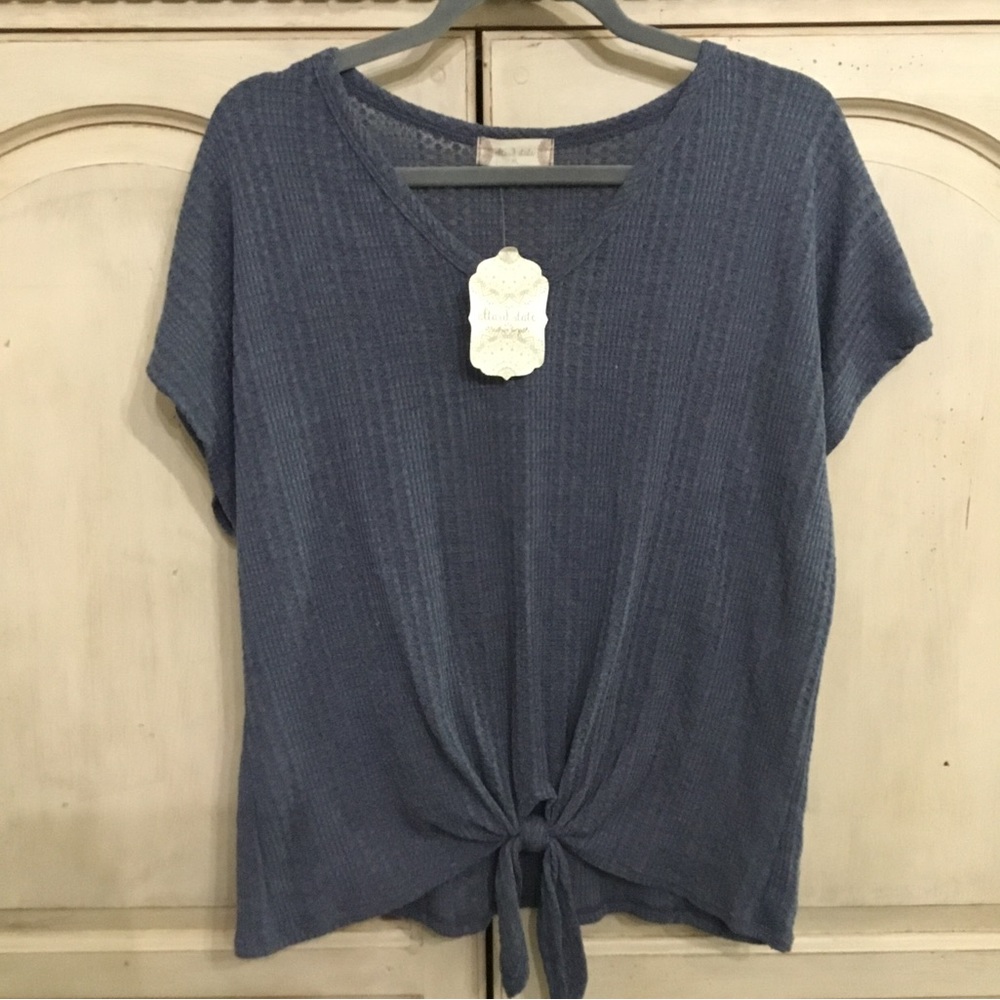 Altar’d State Women’s Blue Tie Front Waffle Knit Blouse Size XL NWT